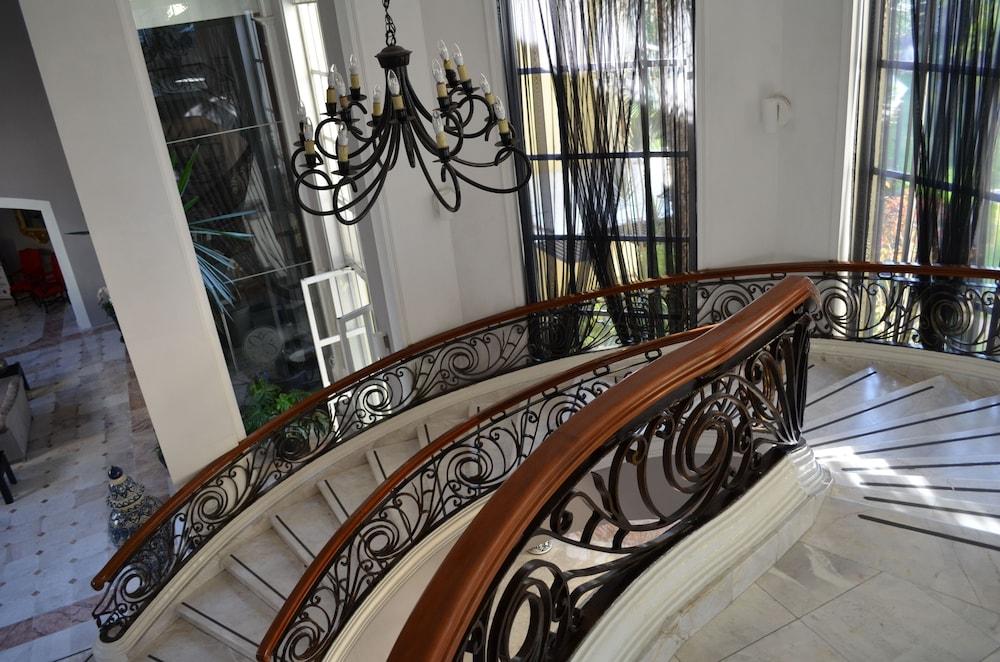 Plaza Camelinas Hotel Querétaro Eksteriør billede
