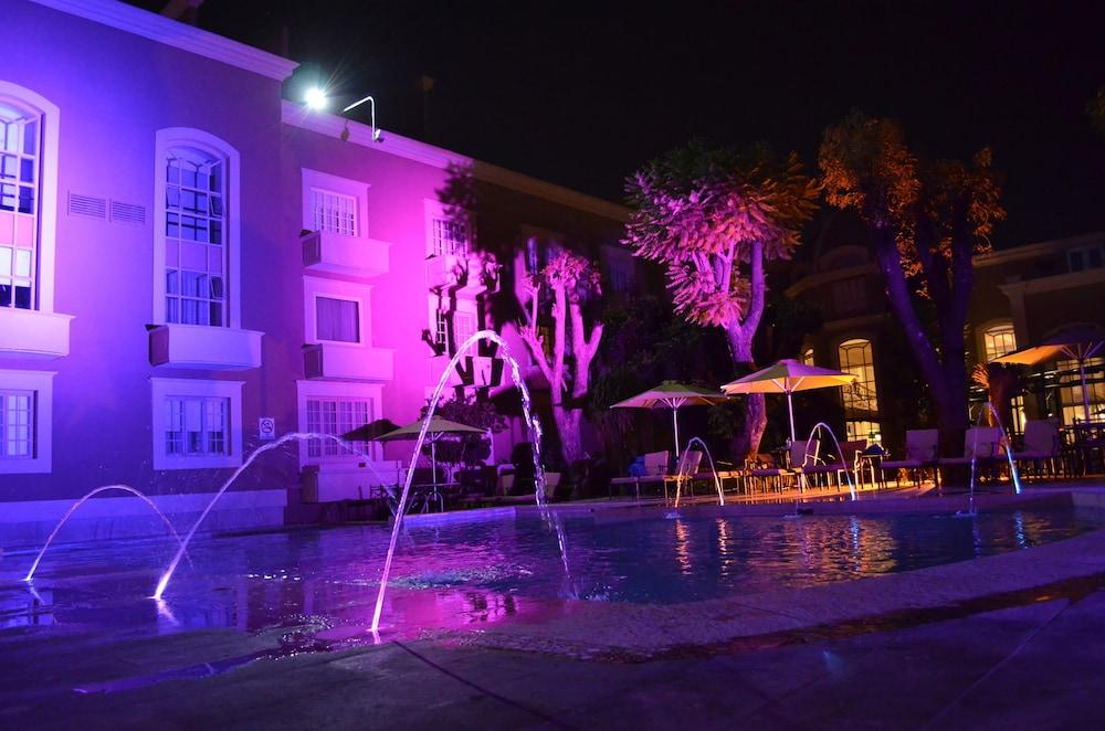 Plaza Camelinas Hotel Querétaro Eksteriør billede
