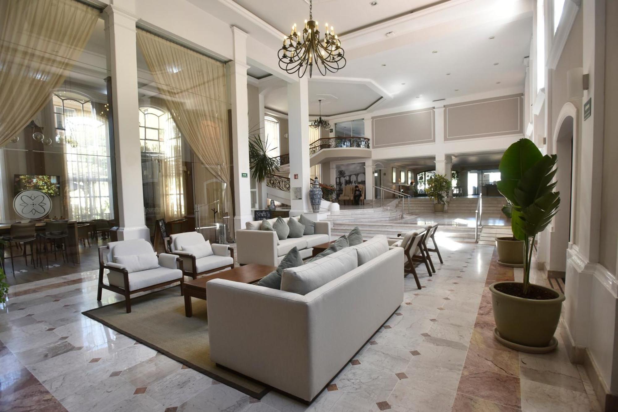 Plaza Camelinas Hotel Querétaro Eksteriør billede