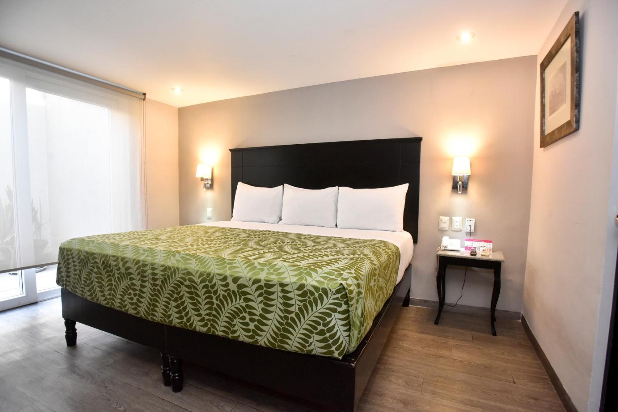 Plaza Camelinas Hotel Querétaro Eksteriør billede