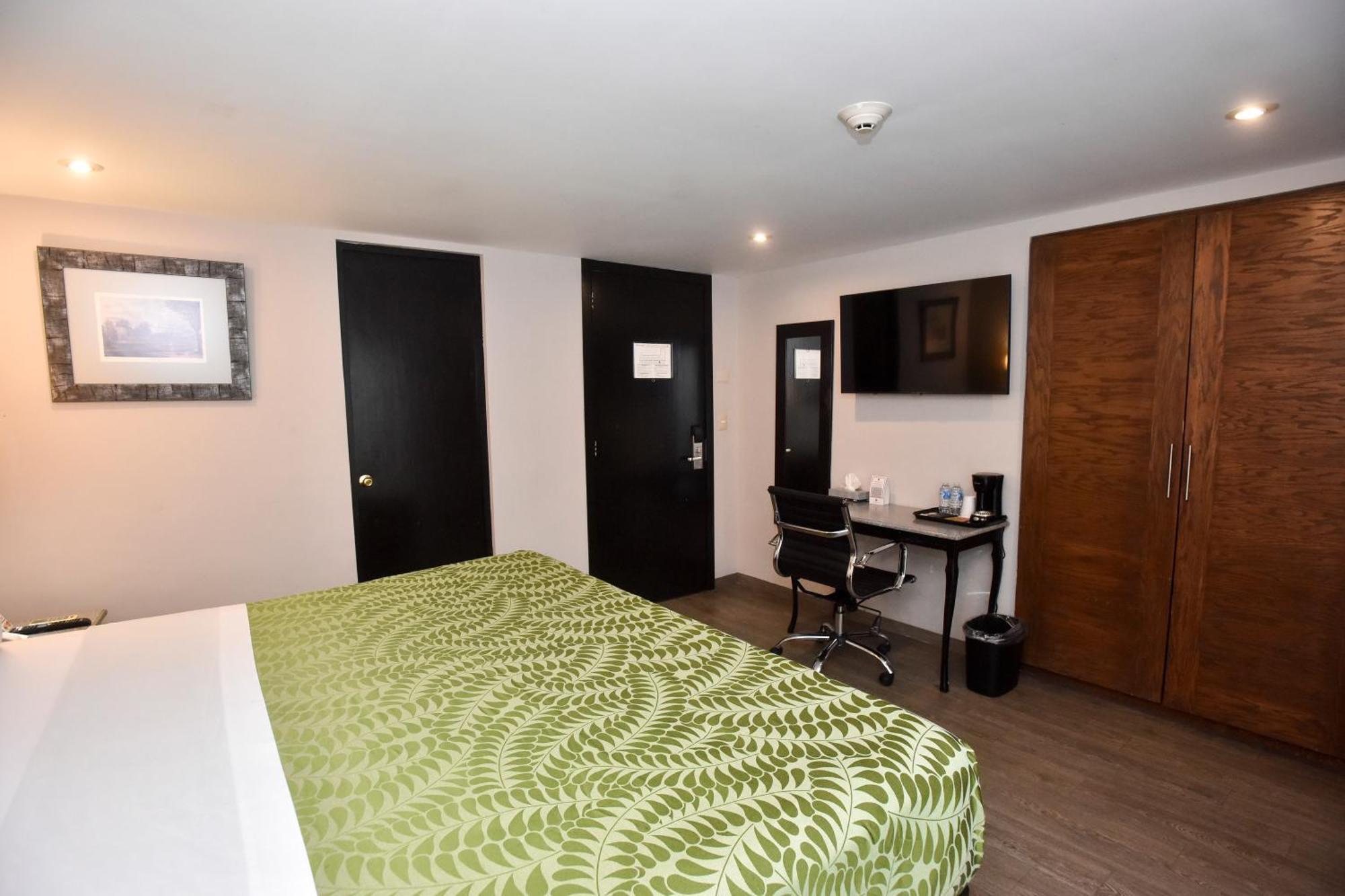 Plaza Camelinas Hotel Querétaro Eksteriør billede
