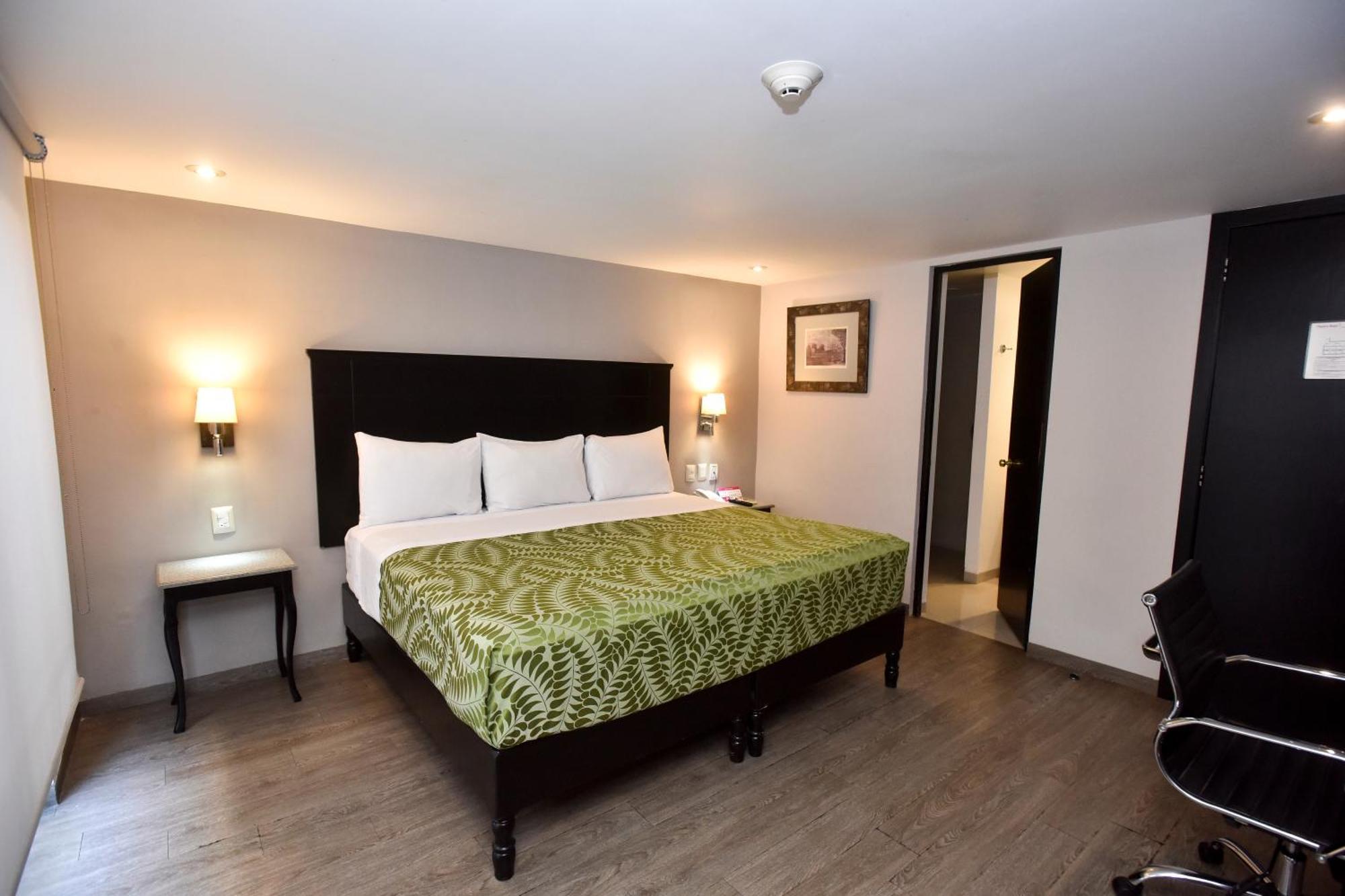 Plaza Camelinas Hotel Querétaro Eksteriør billede