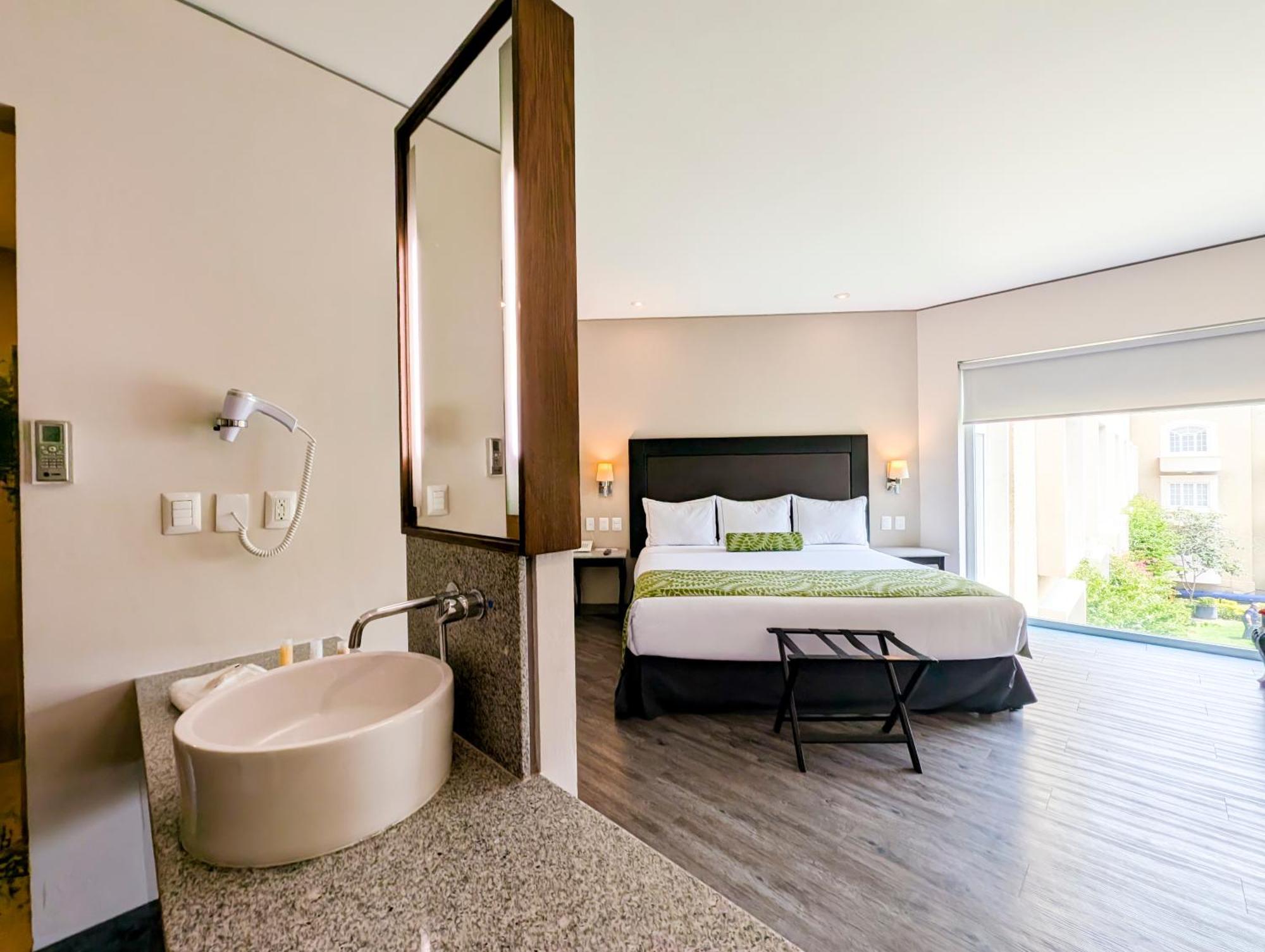 Plaza Camelinas Hotel Querétaro Eksteriør billede